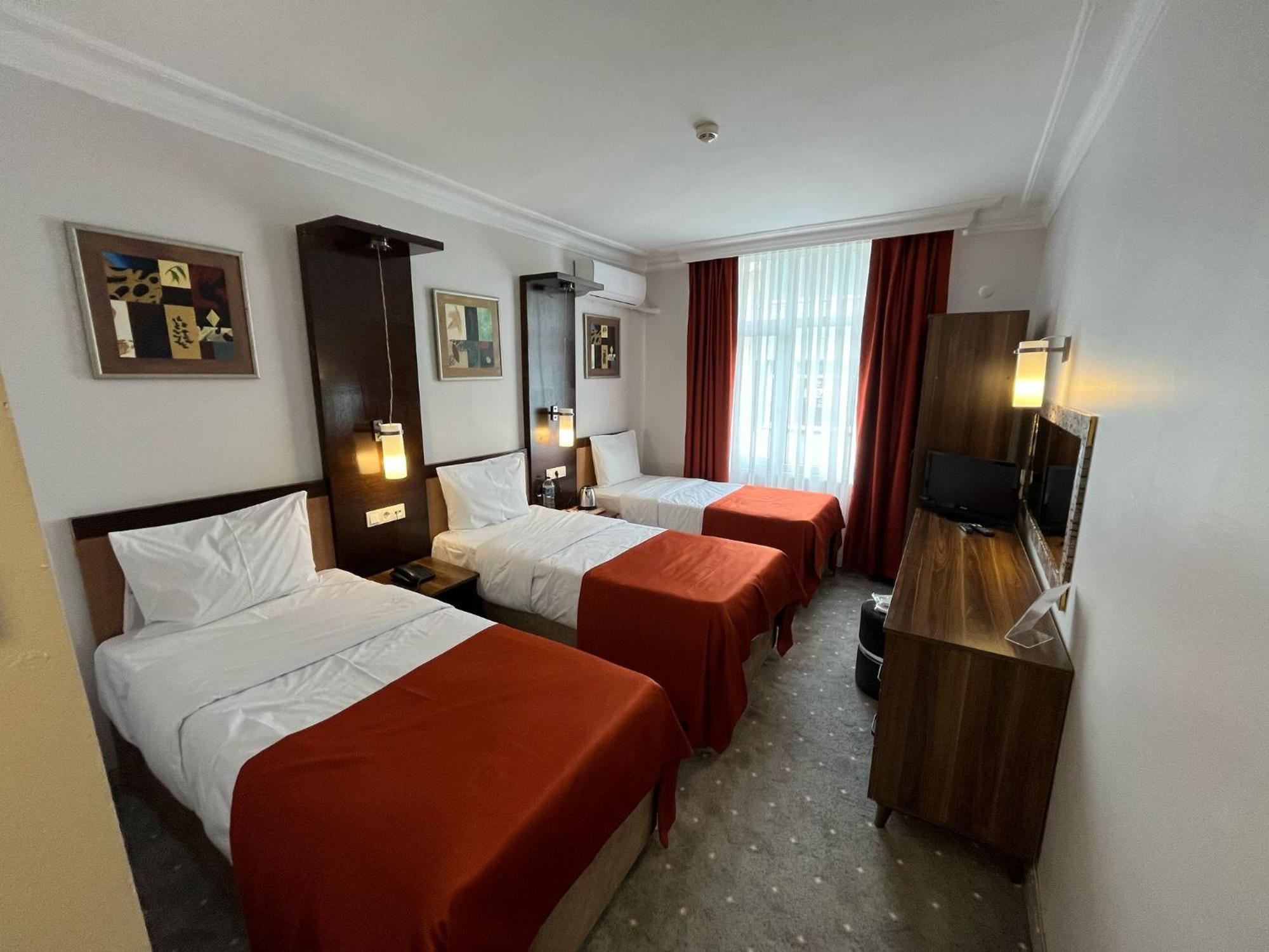 Topkapi Hotel 3*