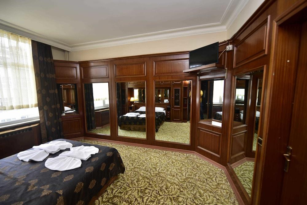 Topkapı Hotel